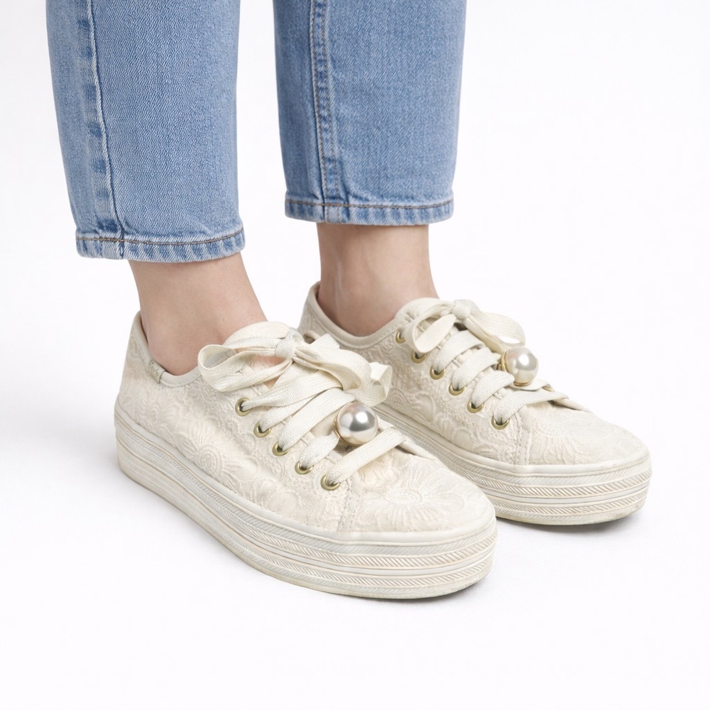 Size 7 Keds x Kate Spade Women’s Triple Kick Floral Eyelet Platform Sneakers